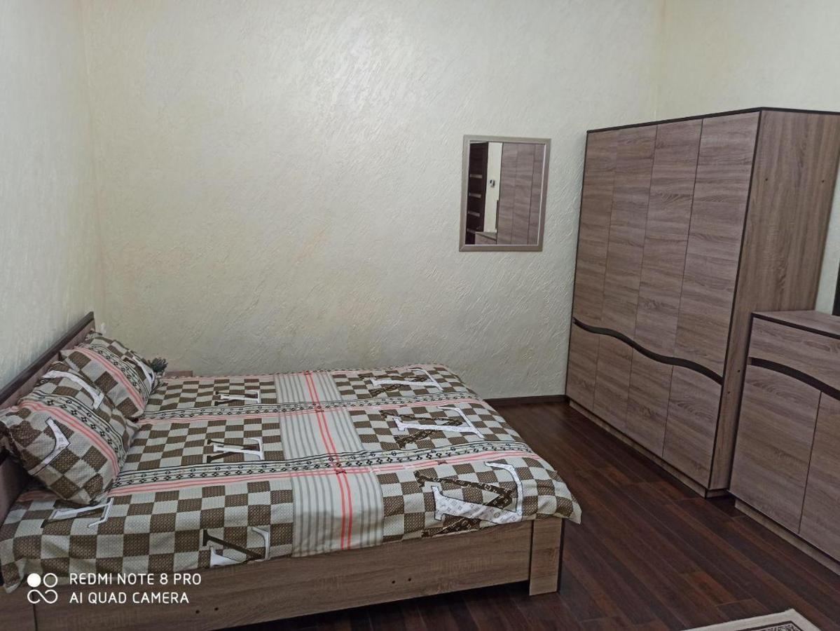 Квартира В Самом Центре Wi-Fi Apartment Cernăuți Exterior foto
